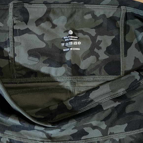 The Gym People active wear - Picture 3 of 6